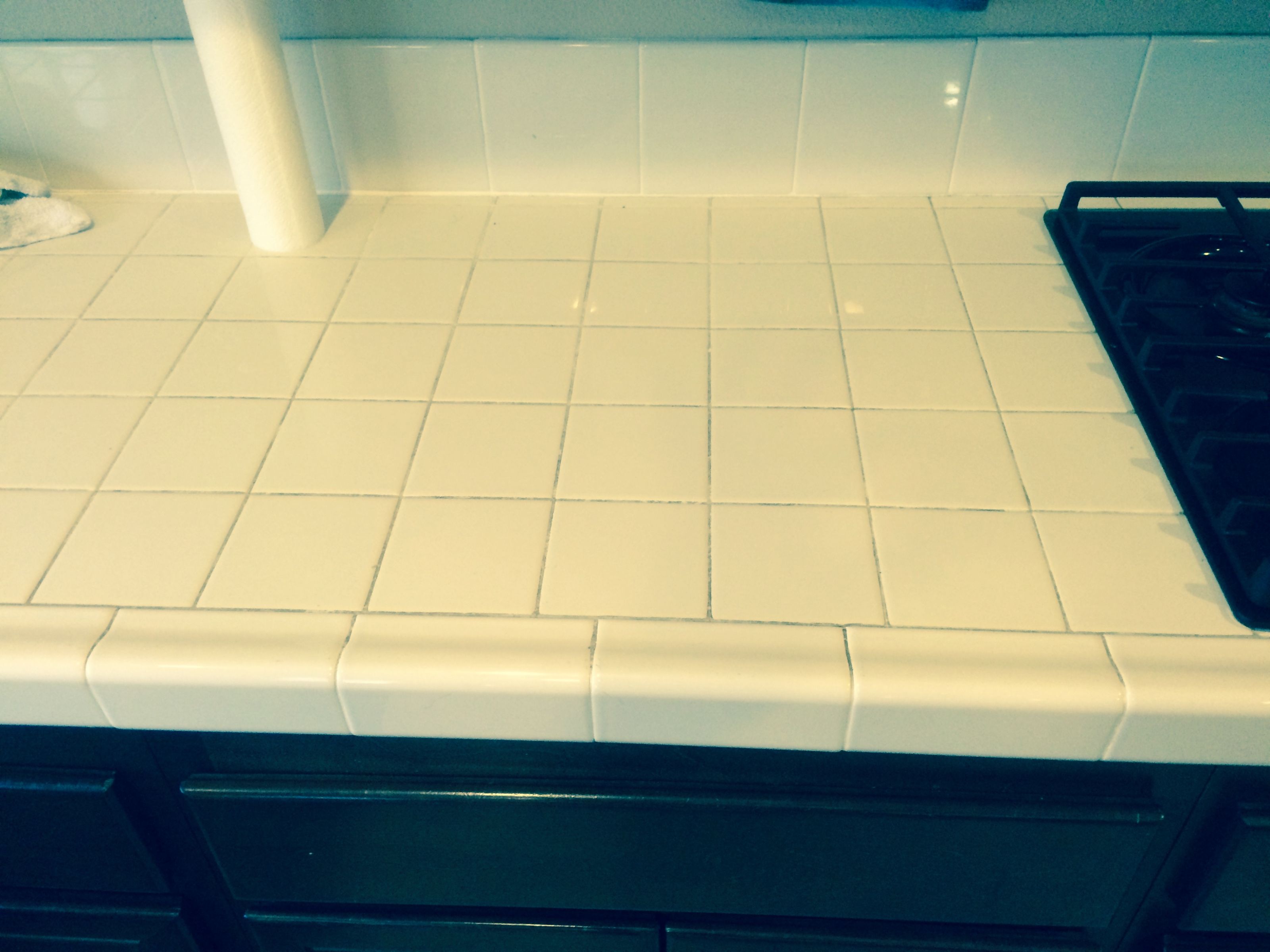 how to clean tile grout on kitchen counters